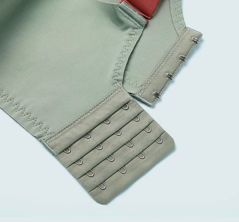 Soutien-gorge brassière en dentelle sans armatures avec bretelles réglables et fermetures dans le dos en douceur et légèreté pour femme - Francia