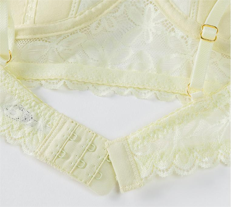 Soutien-gorge en dentelle sans armature avec bretelles réglables et fermetures dans le dos pour femme - Sylmark