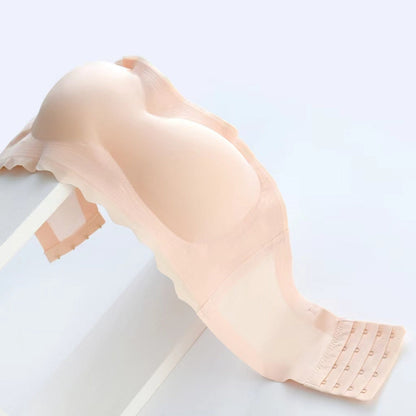 Gros plan sur un bonnet galbant du soutien-gorge bandeau Lancy couleur beige