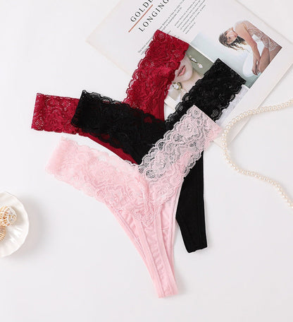 String taille basse en dentelle florale - Yvetta