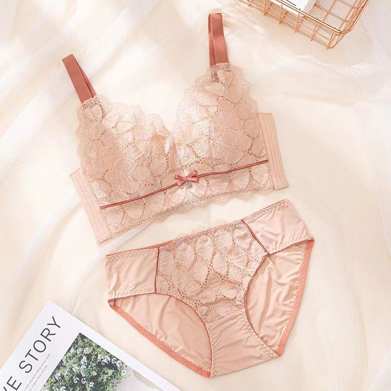 Lotus— ensemble (1 soutien-gorge + 1 culotte)